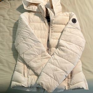 Abercrombie and Fitch light weight puffer jacket